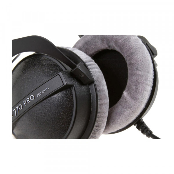 Cтудийные наушники Beyerdynamic DT 770 PRO для мониторинга и записи музыки