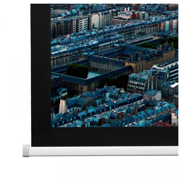 Экран с электроприводом Projecta Compact Electrol 135"